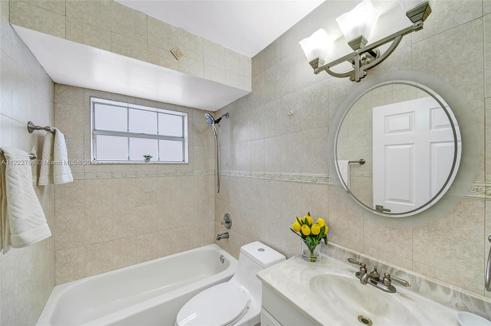 COUNTRY LAKE PARK - Residential