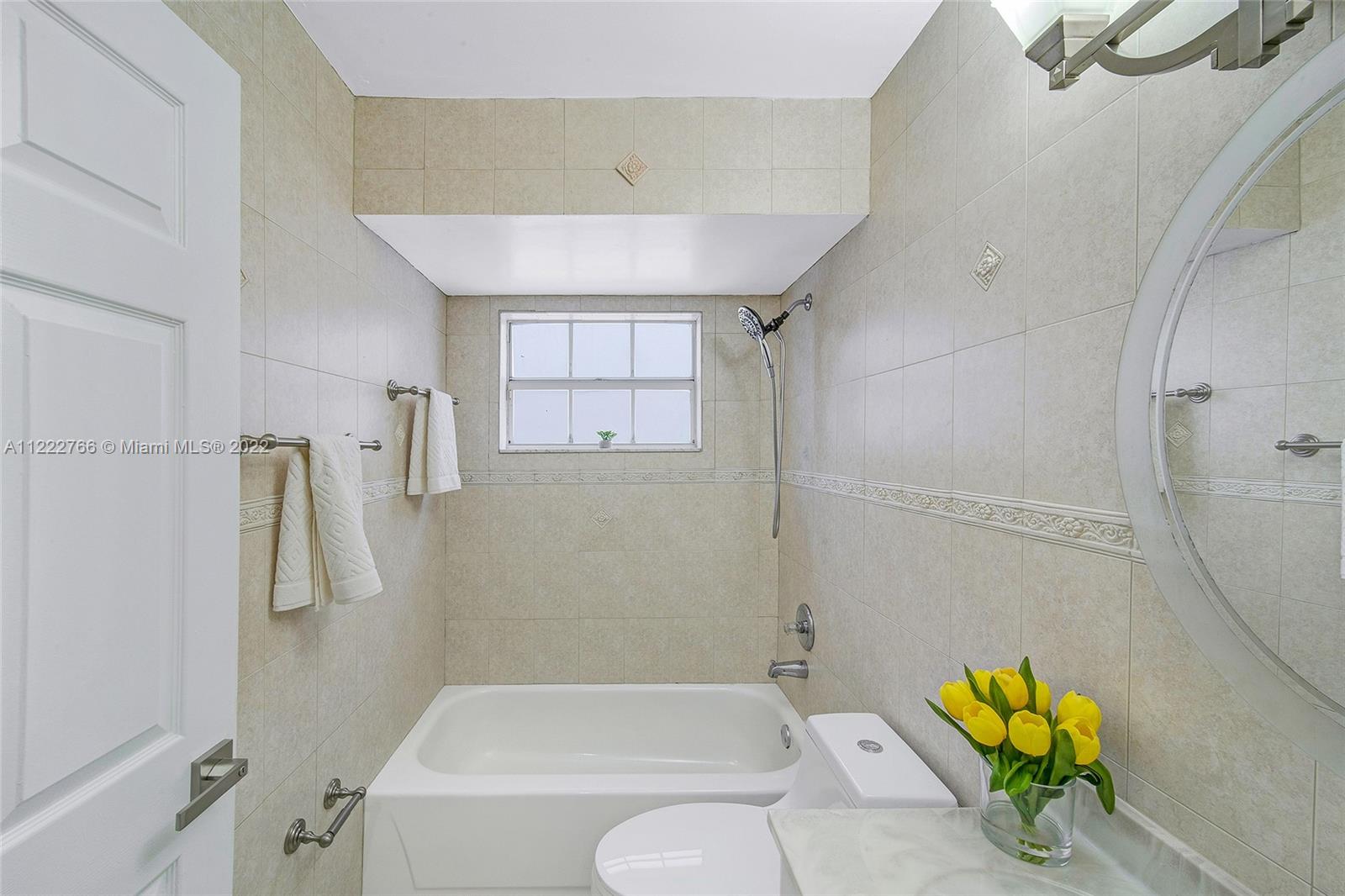 COUNTRY LAKE PARK - Residential