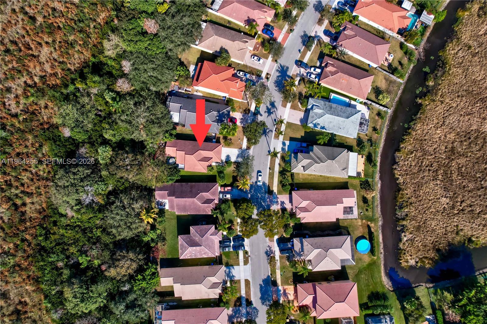 CRYSTAL POINTE - Residential