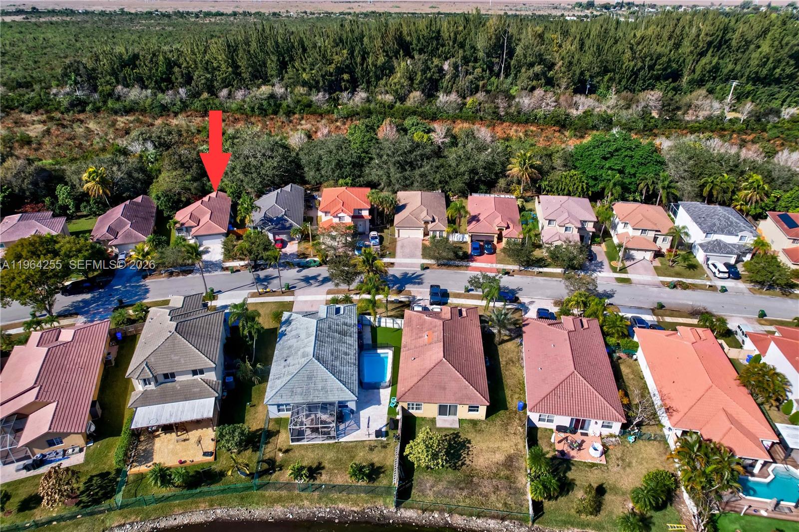 CRYSTAL POINTE - Residential