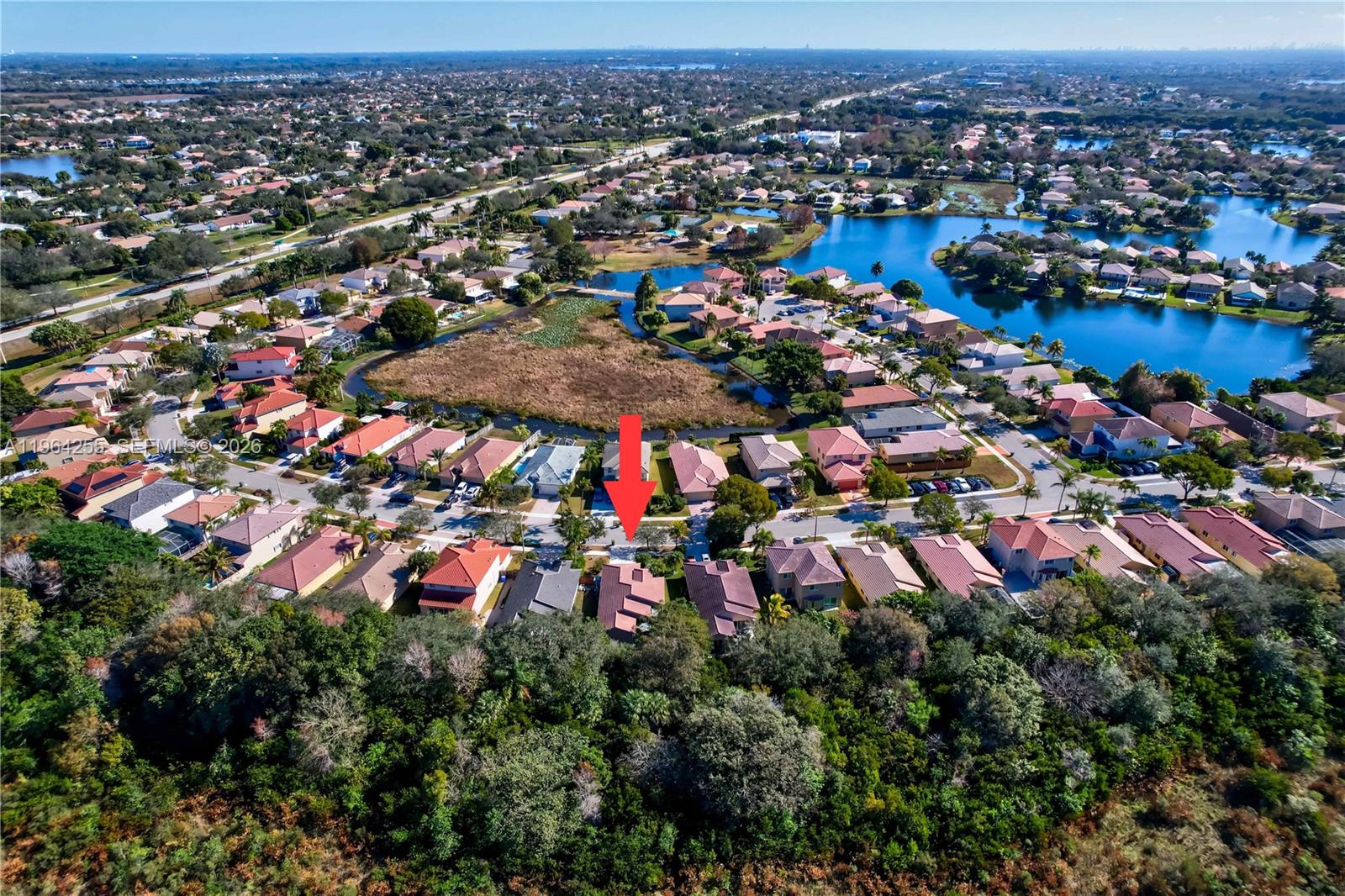 CRYSTAL POINTE - Residential