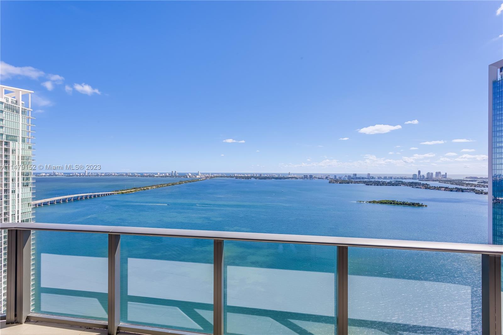 ICON BAY CONDO - Residential