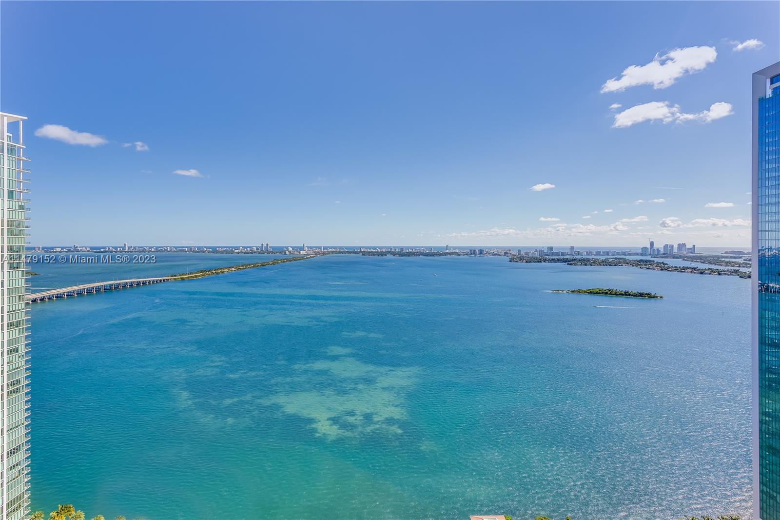 ICON BAY CONDO - Residential