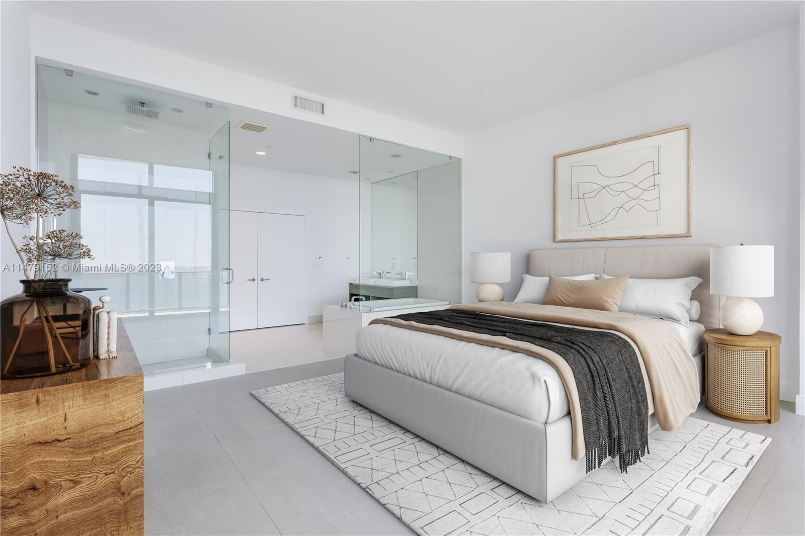 ICON BAY CONDO - Residential