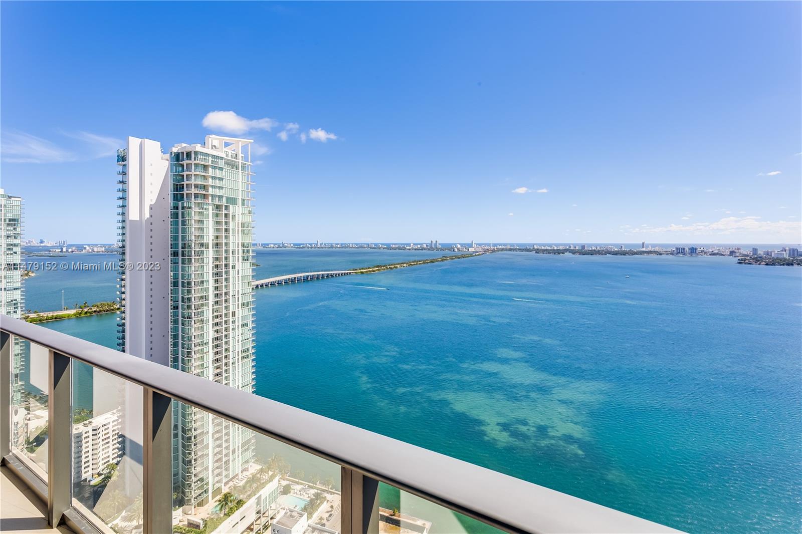 ICON BAY CONDO - Residential