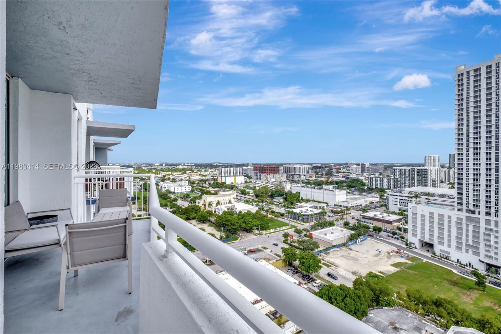 1800 BISCAYNE PLAZA CONDO - Residential Lease