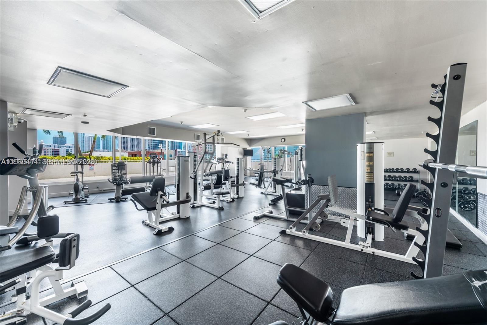 1800 BISCAYNE PLAZA CONDO - Residential Lease