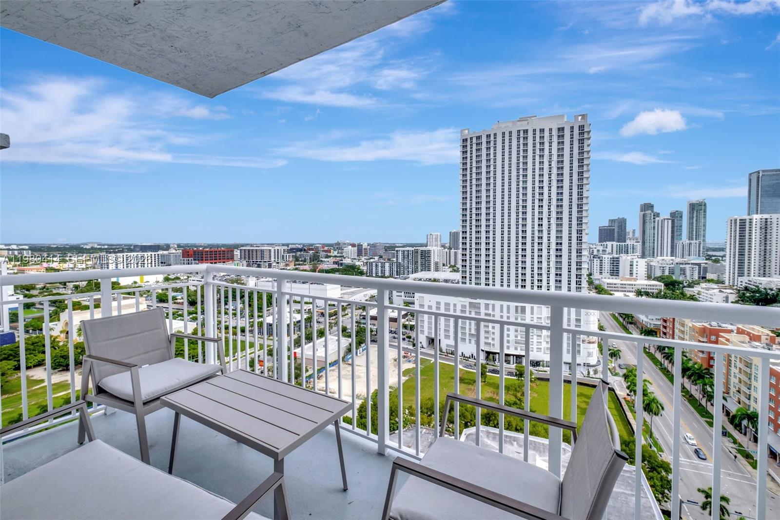 1800 BISCAYNE PLAZA CONDO - Residential Lease
