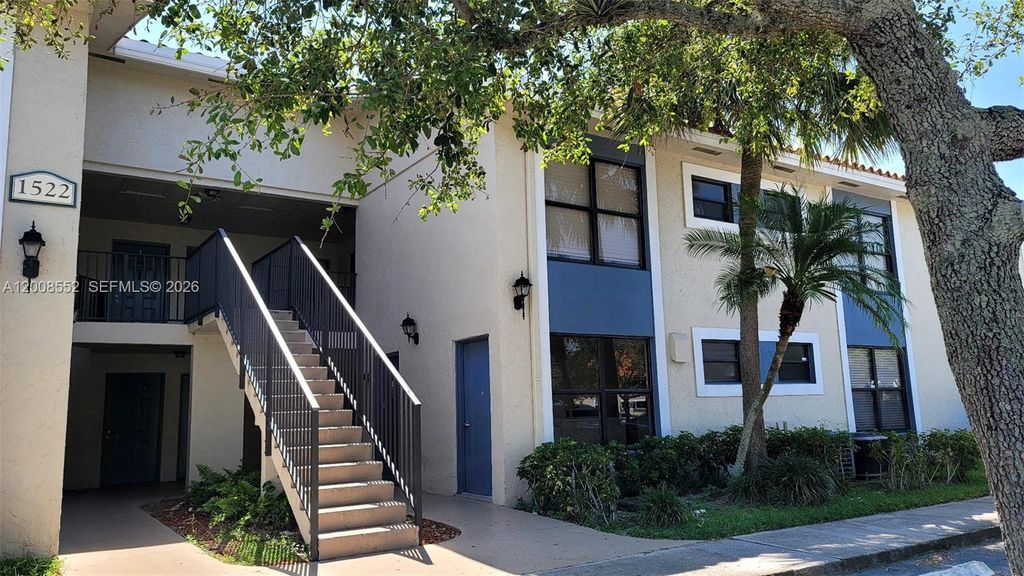 Photo of 1522 Lake Crystal Dr #C, West Palm Beach, FL 33411 (MLS # A12008552)