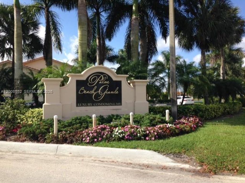 Photo of 1522 Lake Crystal Dr #C, West Palm Beach, FL 33411 (MLS # A12008552)