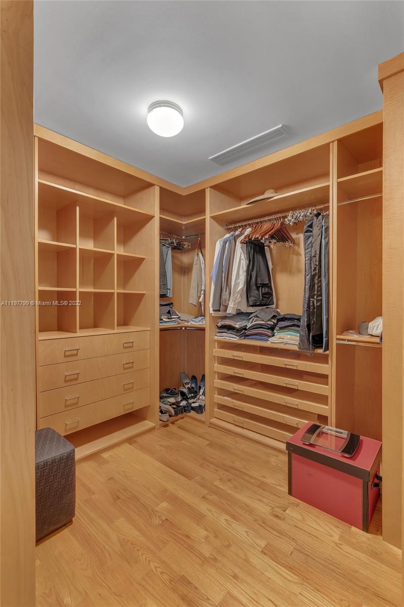 BISCAYNE KEY ESTATES - Residential