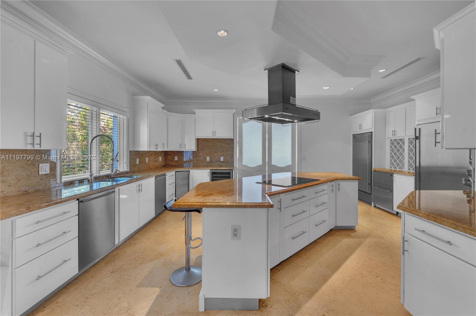 BISCAYNE KEY ESTATES - Residential