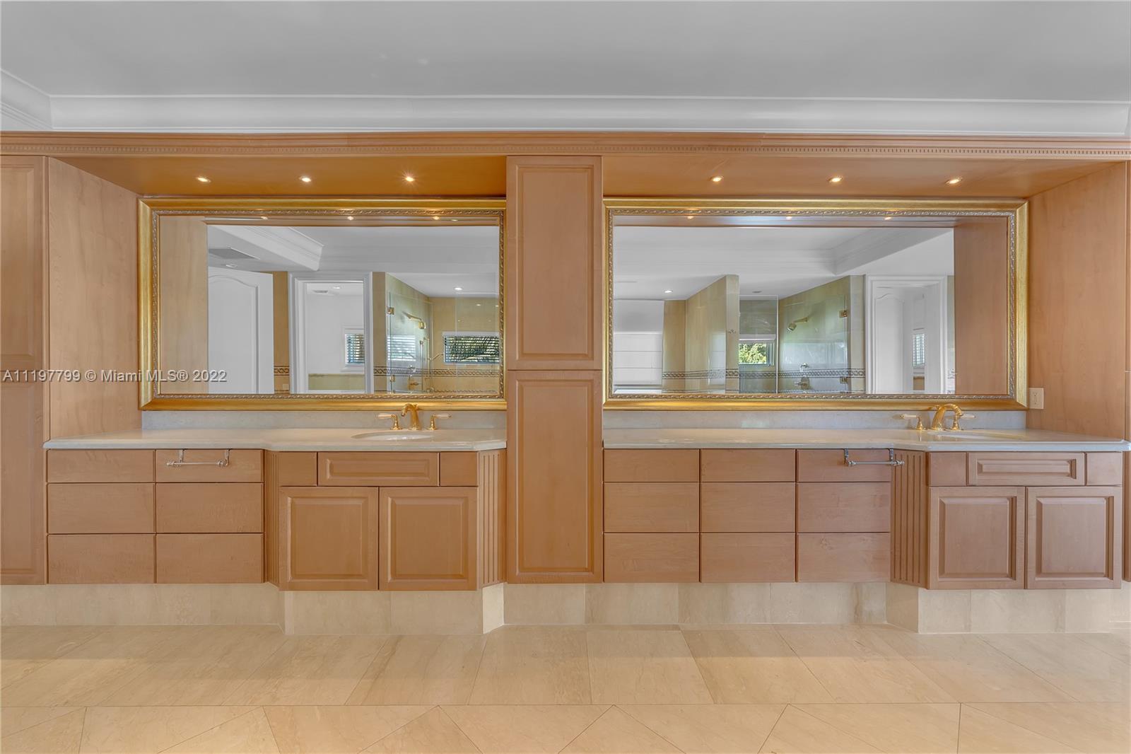 BISCAYNE KEY ESTATES - Residential