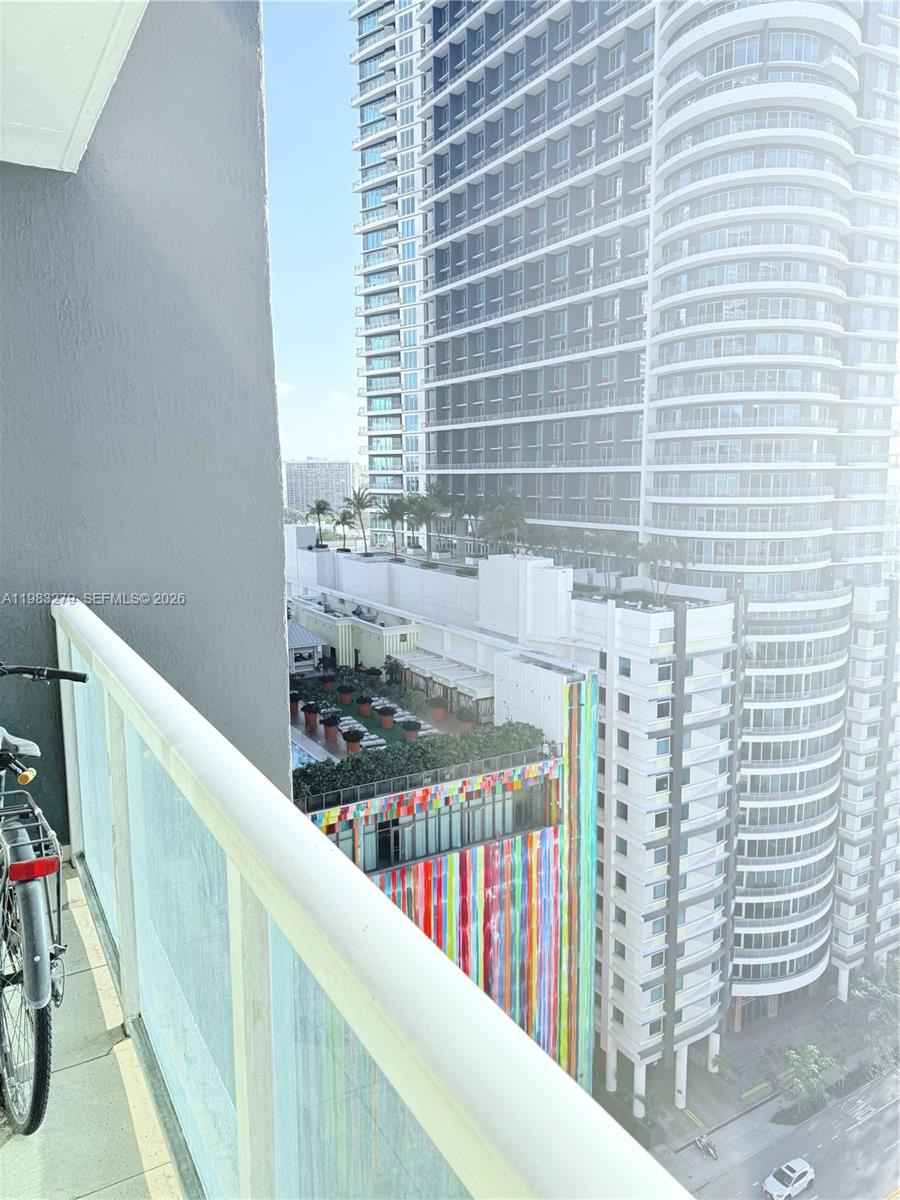 VUE AT BRICKELL CONDO - Residential Lease