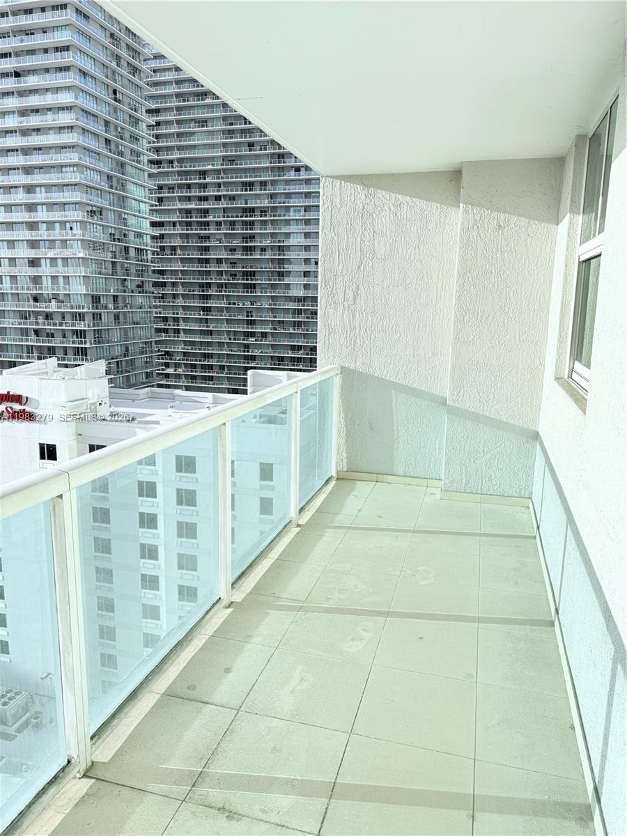 VUE AT BRICKELL CONDO - Residential Lease