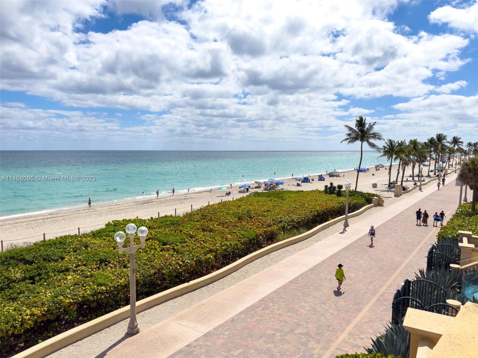 VILLAS OF POSITANO - Residential