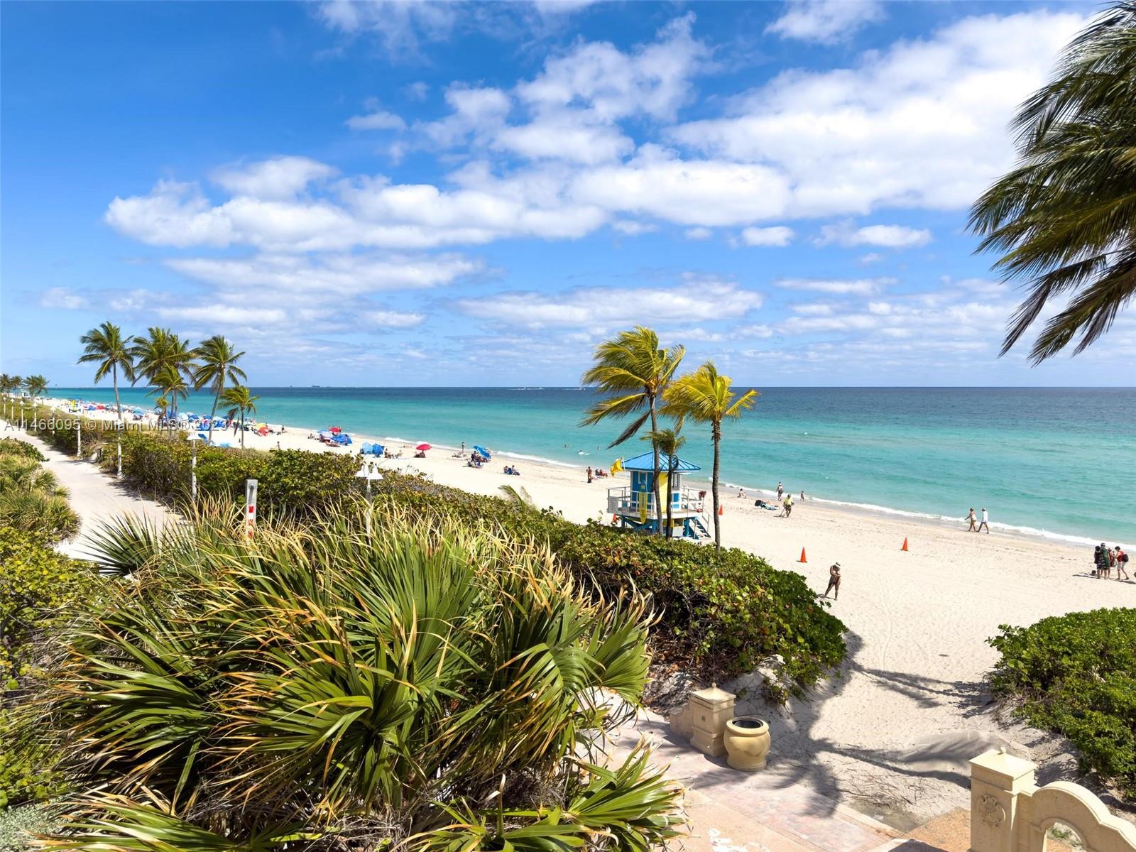 VILLAS OF POSITANO - Residential