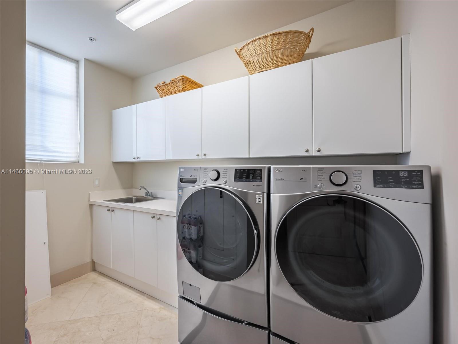 VILLAS OF POSITANO - Residential