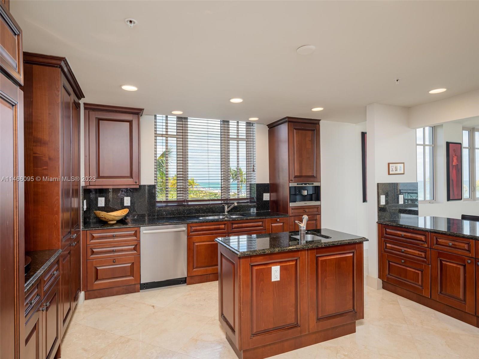 VILLAS OF POSITANO - Residential