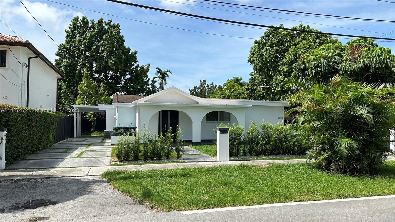 TAMIAMI GROVES NO 2 - Residential Income