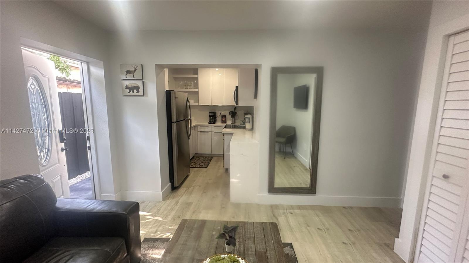 TAMIAMI GROVES NO 2 - Residential Income