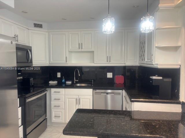 HEMISPHERES CONDO - Residential Lease