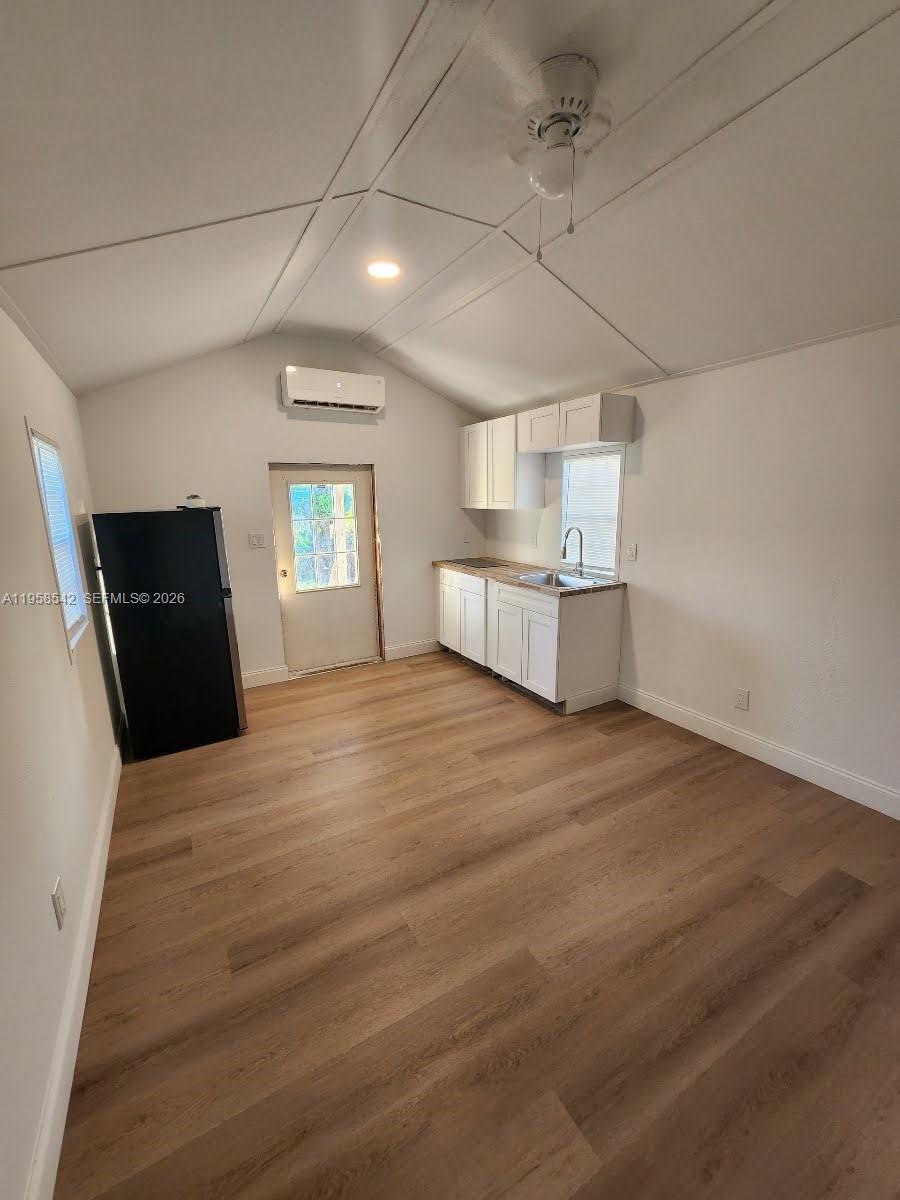 GARDEN LAKE - Residential Lease