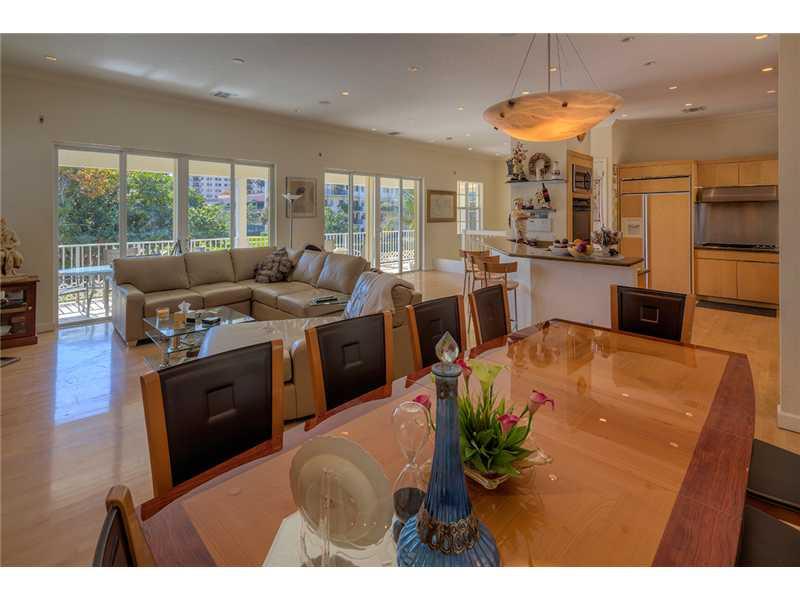 HOLLYWOOD BEACH 1-27 B - Residential