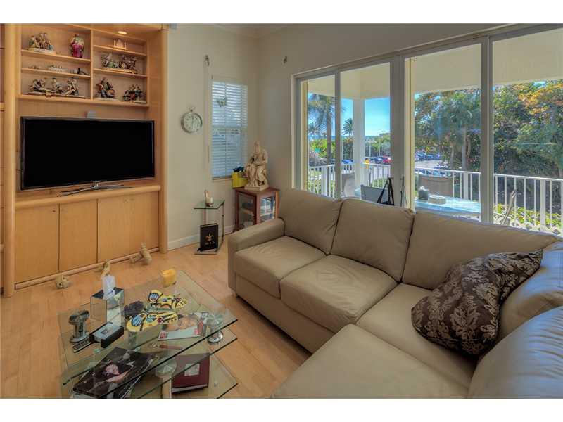 HOLLYWOOD BEACH 1-27 B - Residential