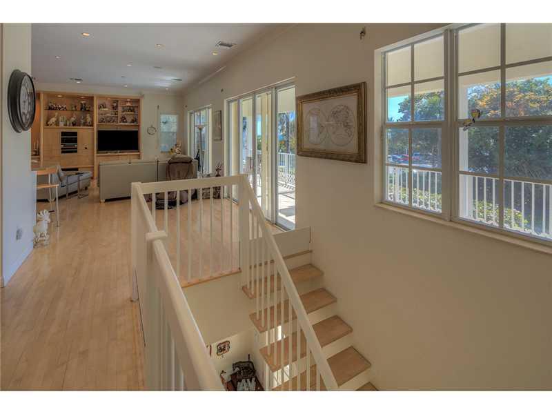 HOLLYWOOD BEACH 1-27 B - Residential