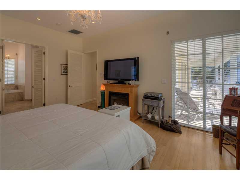 HOLLYWOOD BEACH 1-27 B - Residential