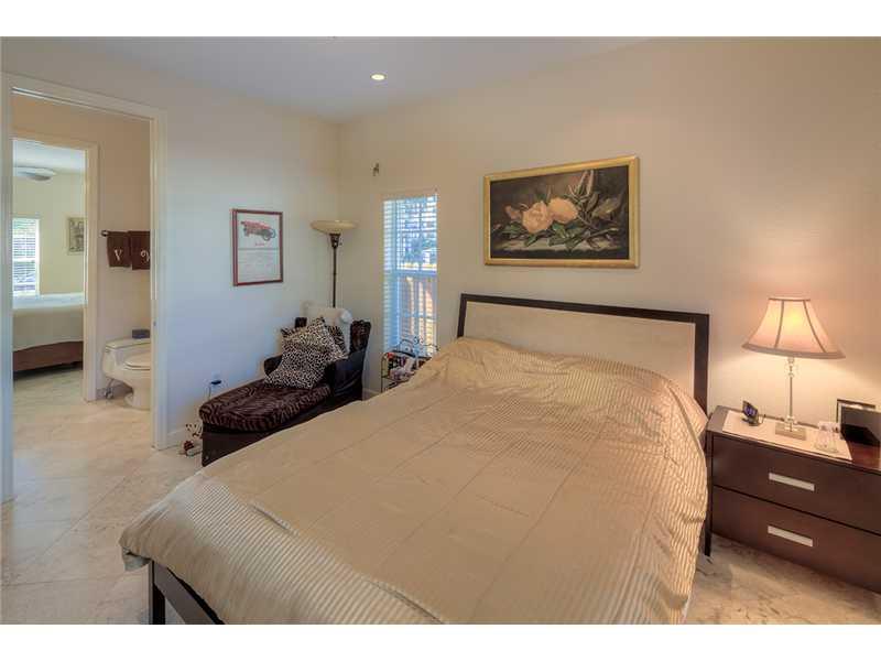 HOLLYWOOD BEACH 1-27 B - Residential