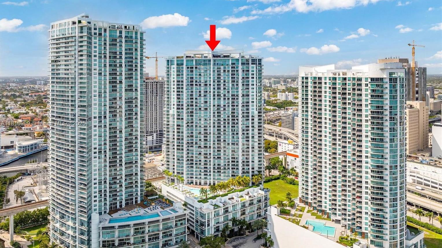 IVY CONDO - Residential