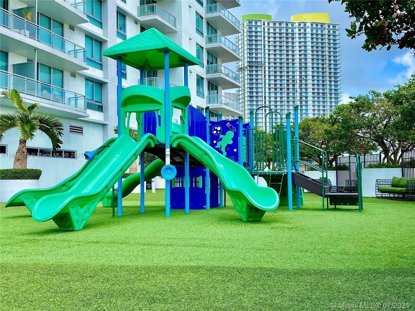 IVY CONDO - Residential