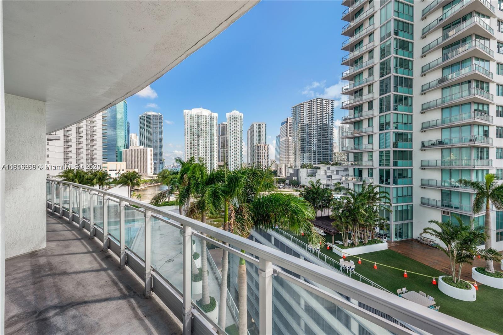 IVY CONDO - Residential