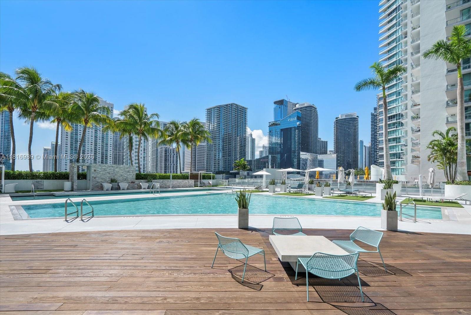 IVY CONDO - Residential