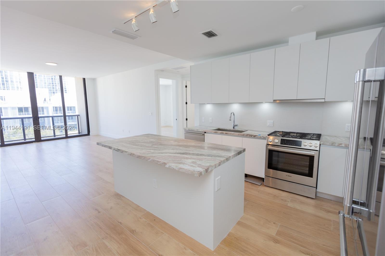 Arbor Coconut Grove - Residential