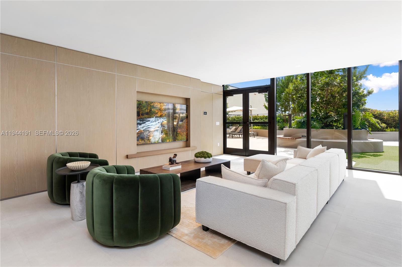 Arbor Coconut Grove - Residential