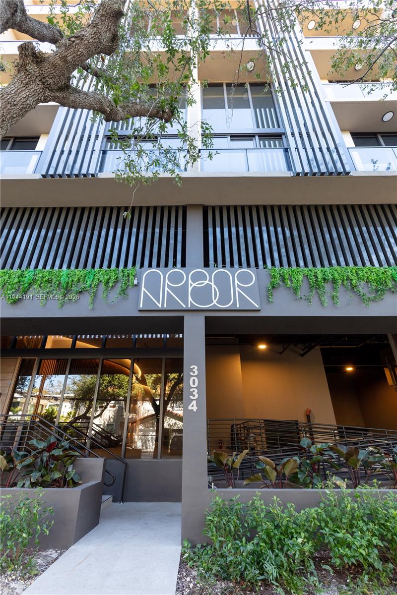 Arbor Coconut Grove - Residential