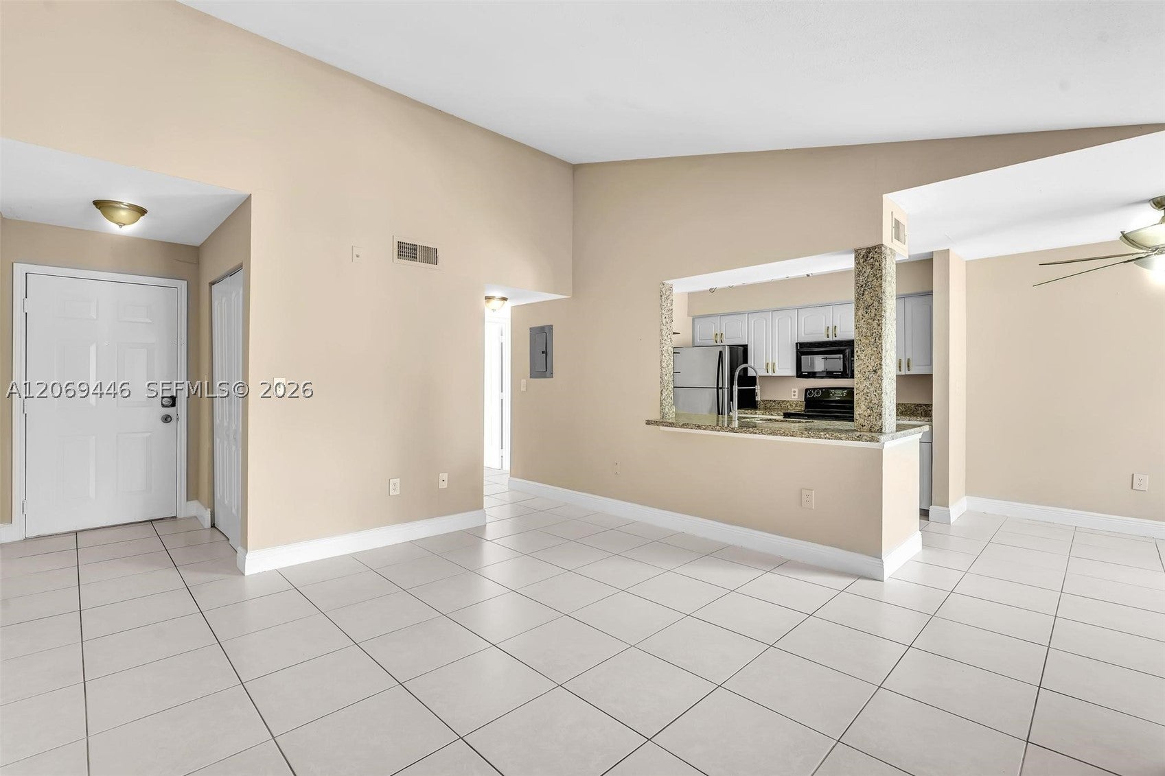 2667 NW 33rd St 2413, Oakland Park FL 33309