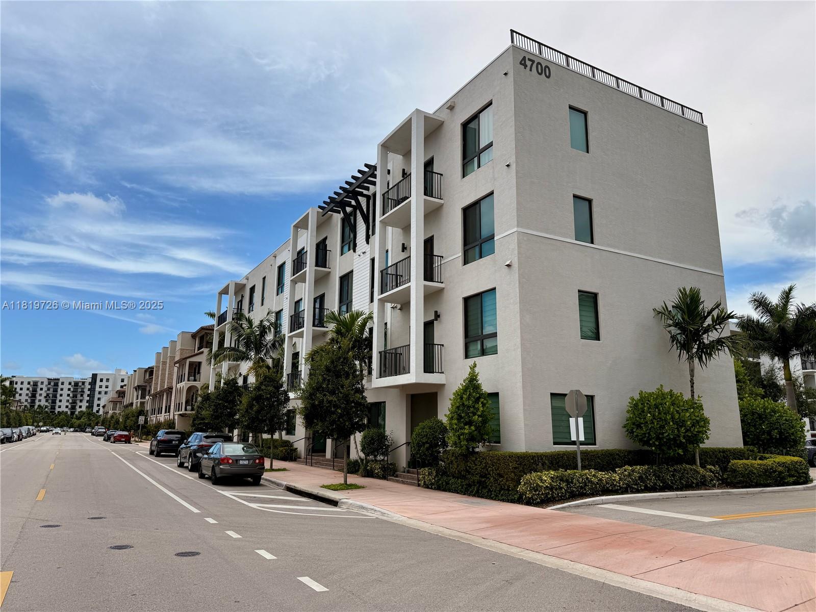 Rental Property at 4700 Nw 84th Ave 36, Doral, Miami-Dade County, Florida - Bedrooms: 3 
Bathrooms: 2  - $3,700 MO.