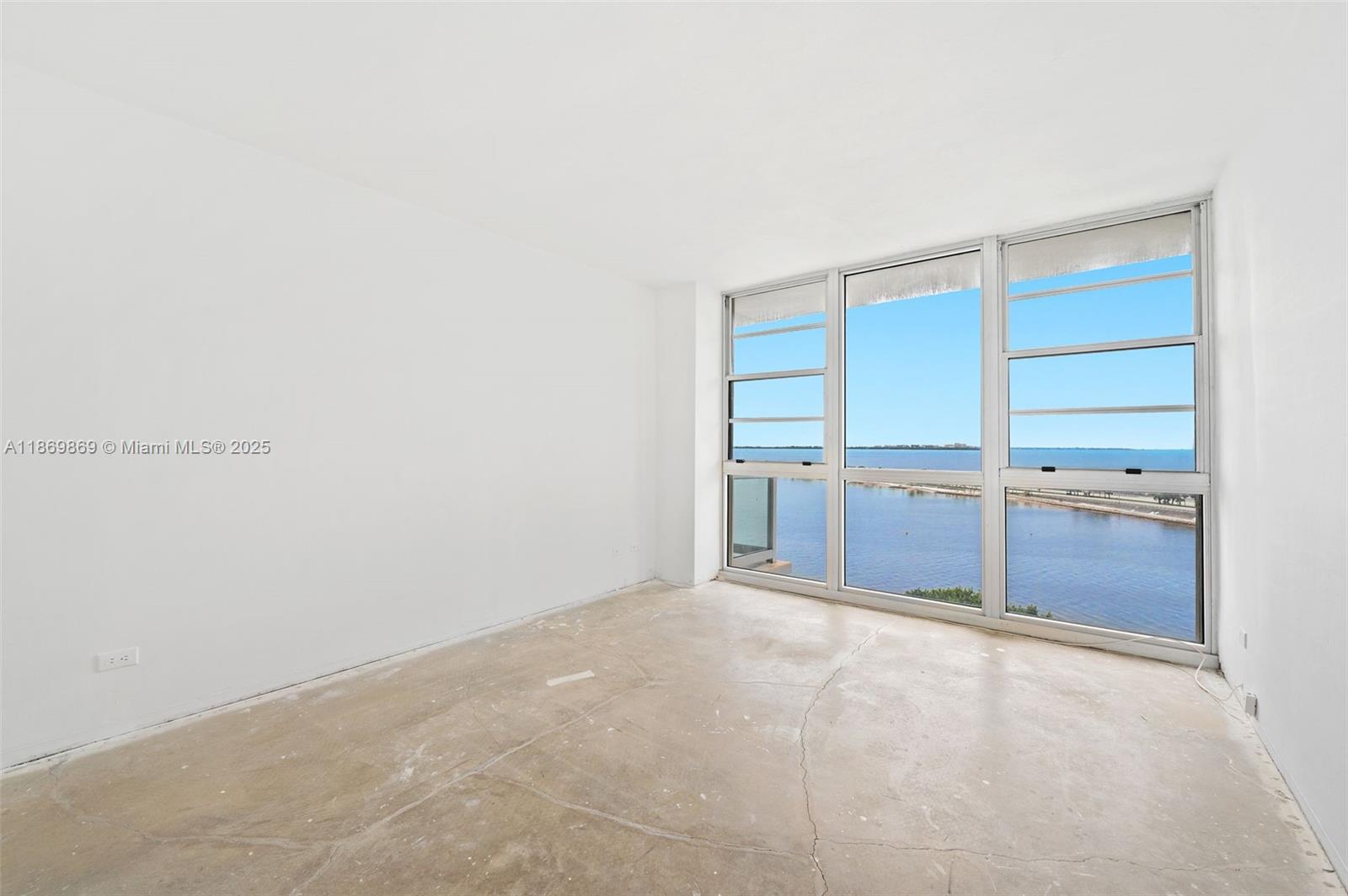 BRICKELL TOWNHOUSE CONDO - Residential