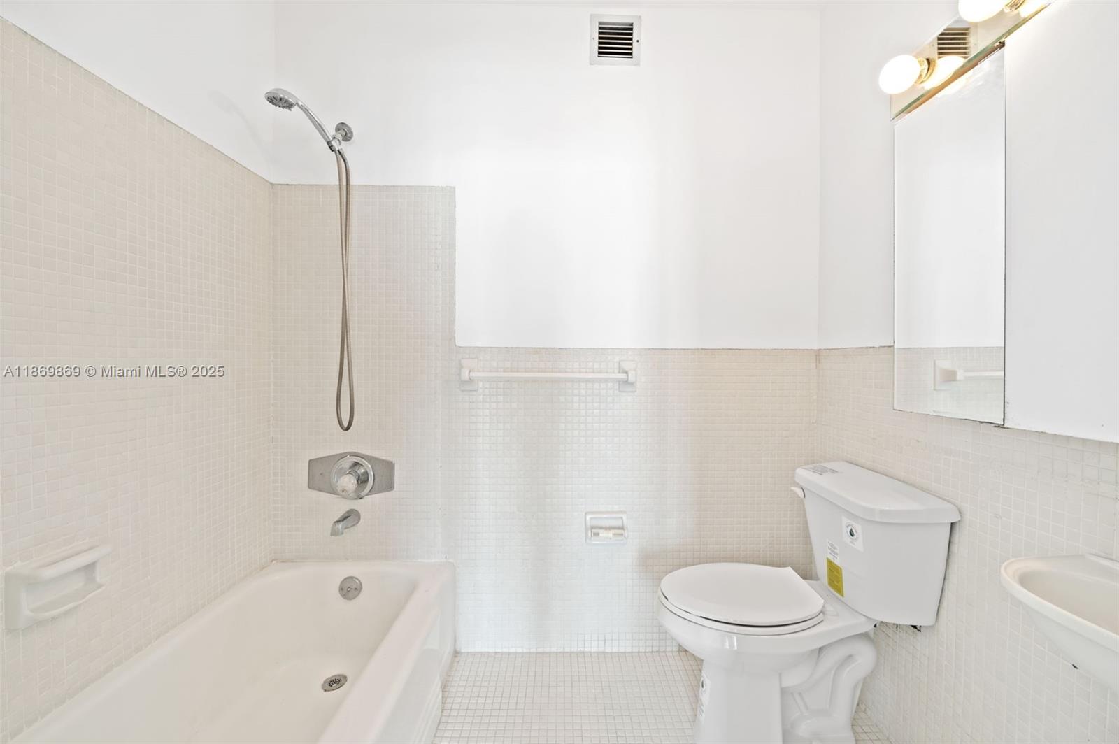 BRICKELL TOWNHOUSE CONDO - Residential