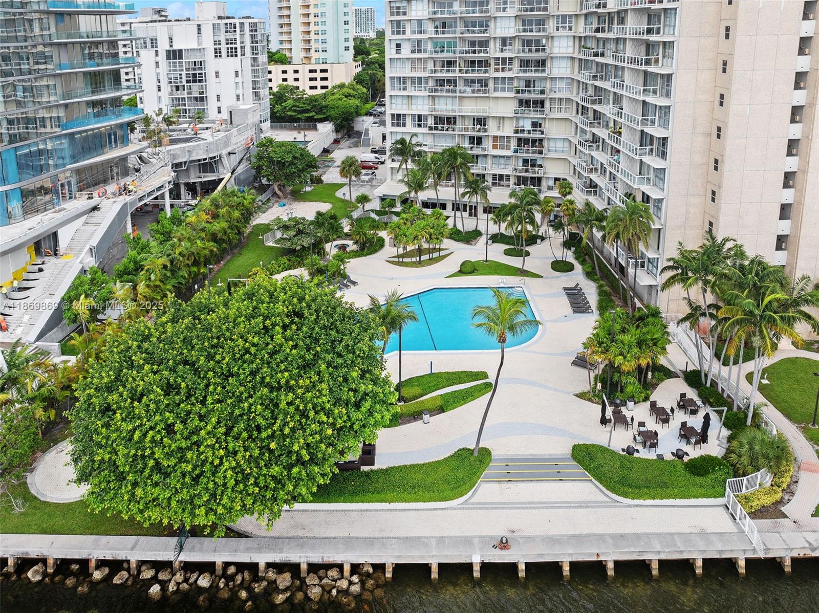 BRICKELL TOWNHOUSE CONDO - Residential
