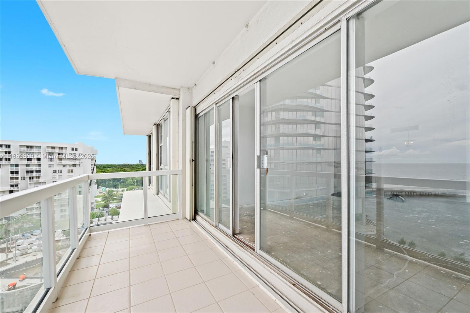 BRICKELL TOWNHOUSE CONDO - Residential