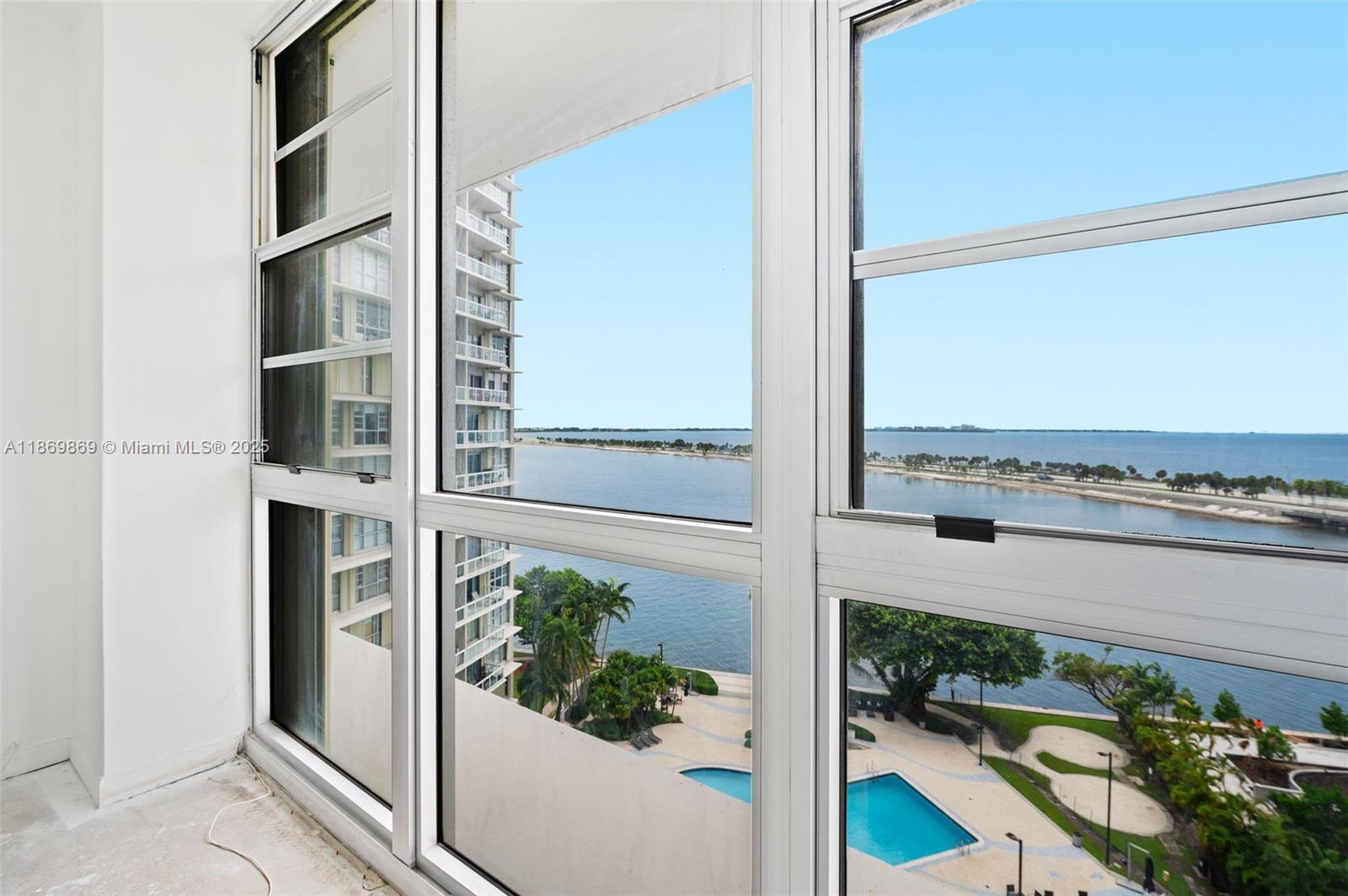 BRICKELL TOWNHOUSE CONDO - Residential