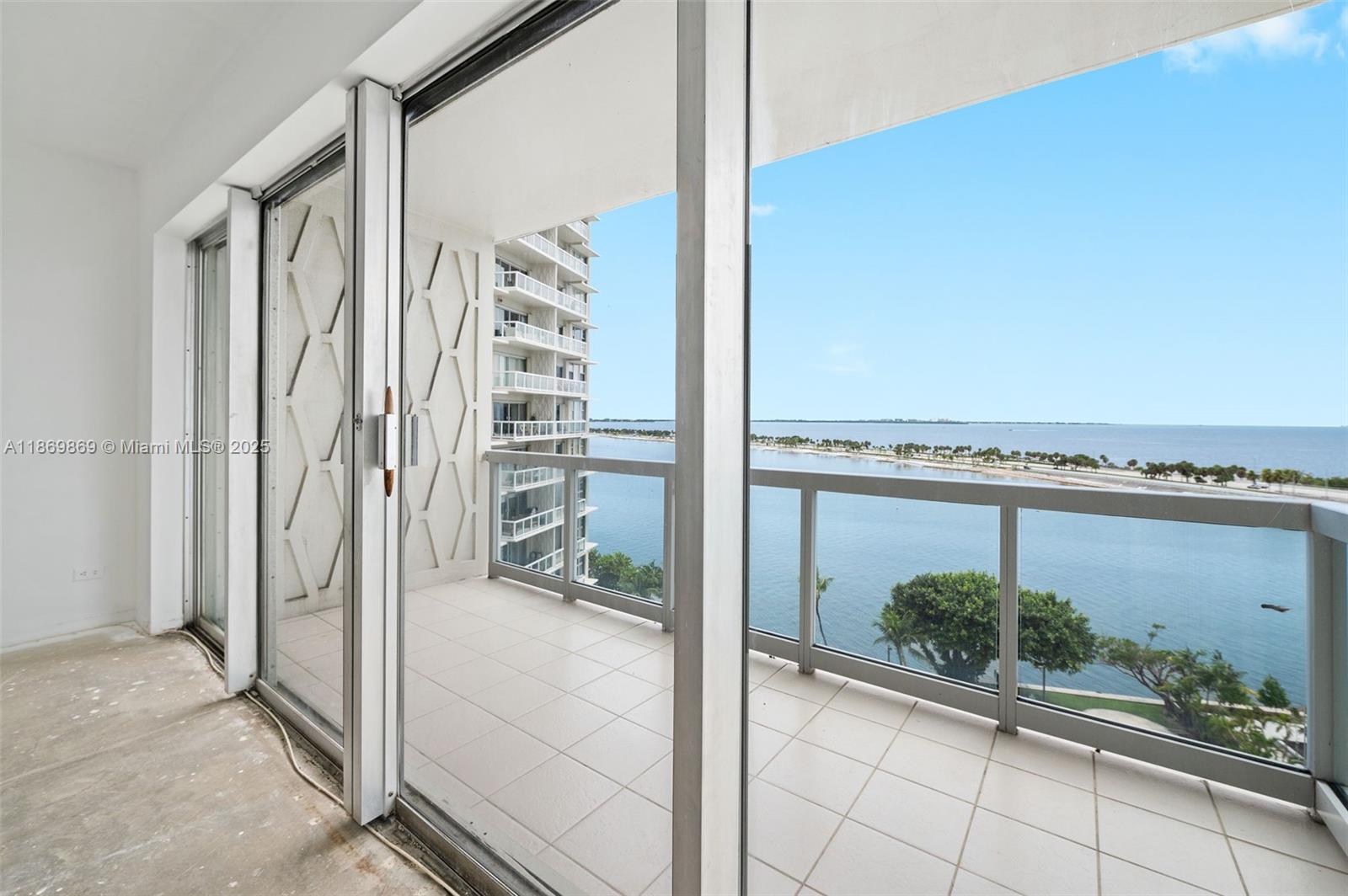BRICKELL TOWNHOUSE CONDO - Residential
