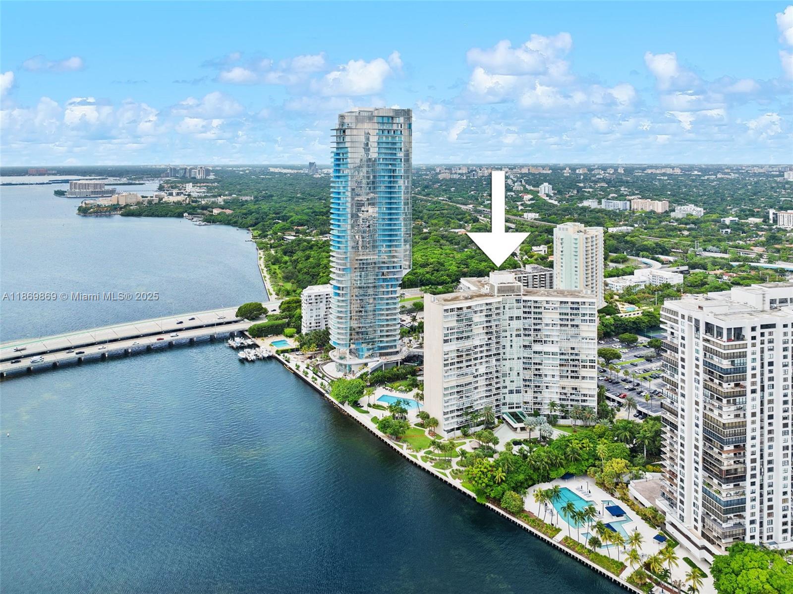 BRICKELL TOWNHOUSE CONDO - Residential