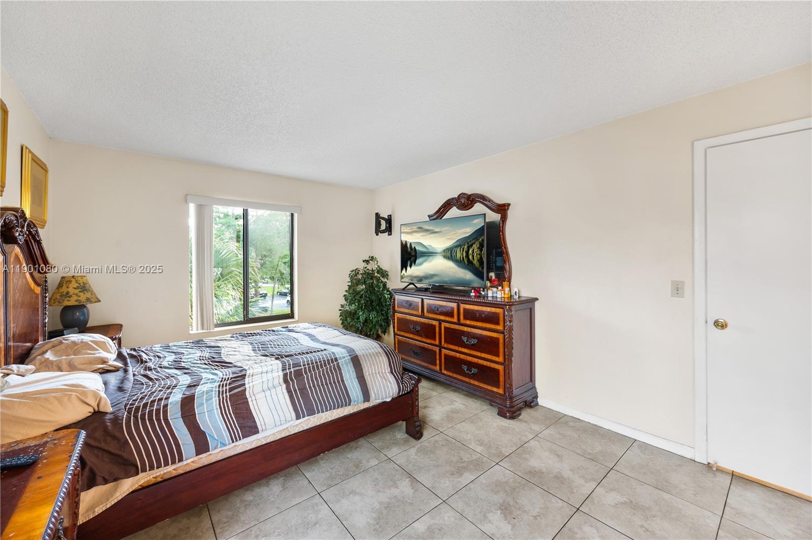 PALM CLUB WEST VILLAGE 1 - Residential