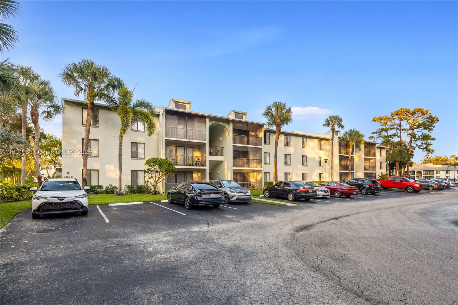 3636 Alder Dr D3, West Palm Beach, FL, 33417/$189,999 1 3636 Alder Dr D3